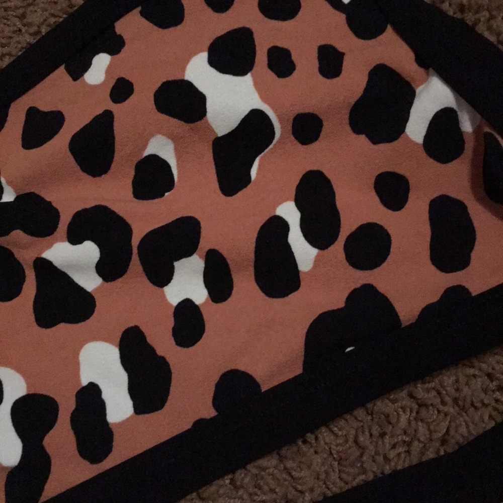 Michael Kors Black / Leopard Reversible One Shoulder Maillot - Picture 6 of 12